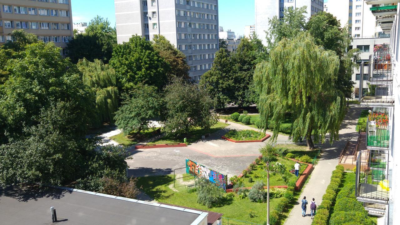 Rent0nline Niepodleglosci Rooms Metro Warschau Buitenkant foto