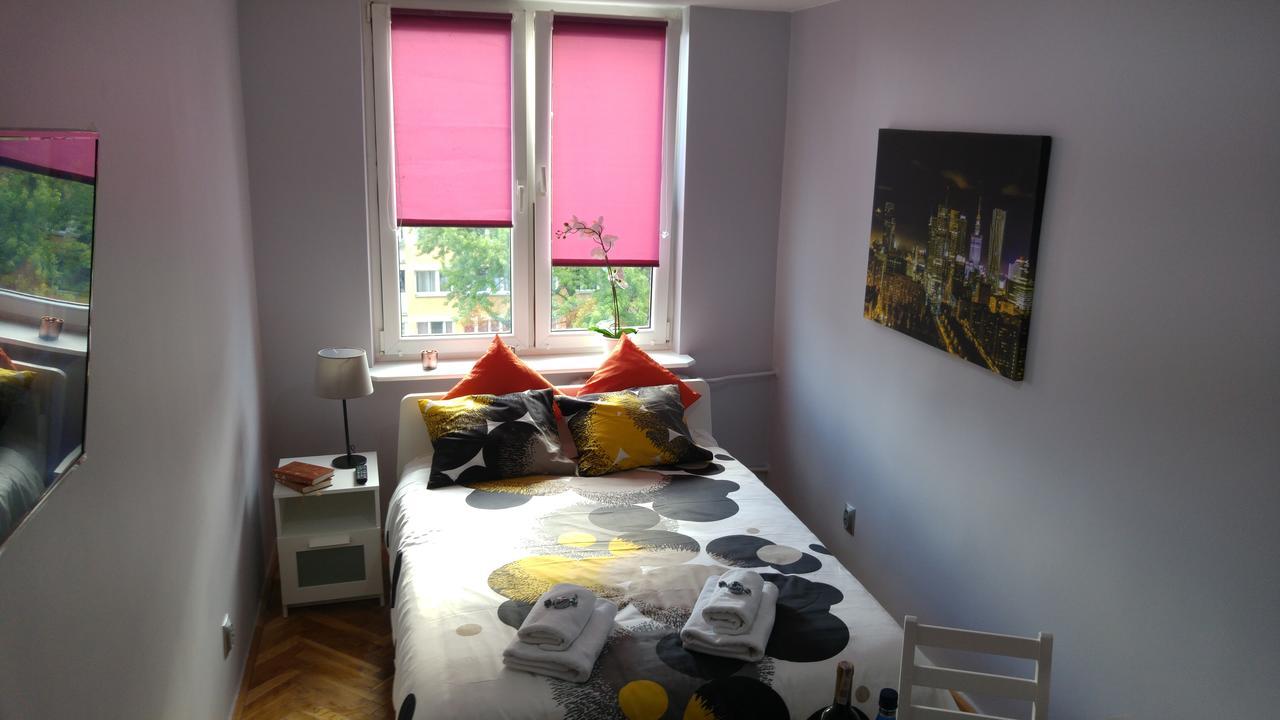 Rent0nline Niepodleglosci Rooms Metro Warschau Buitenkant foto